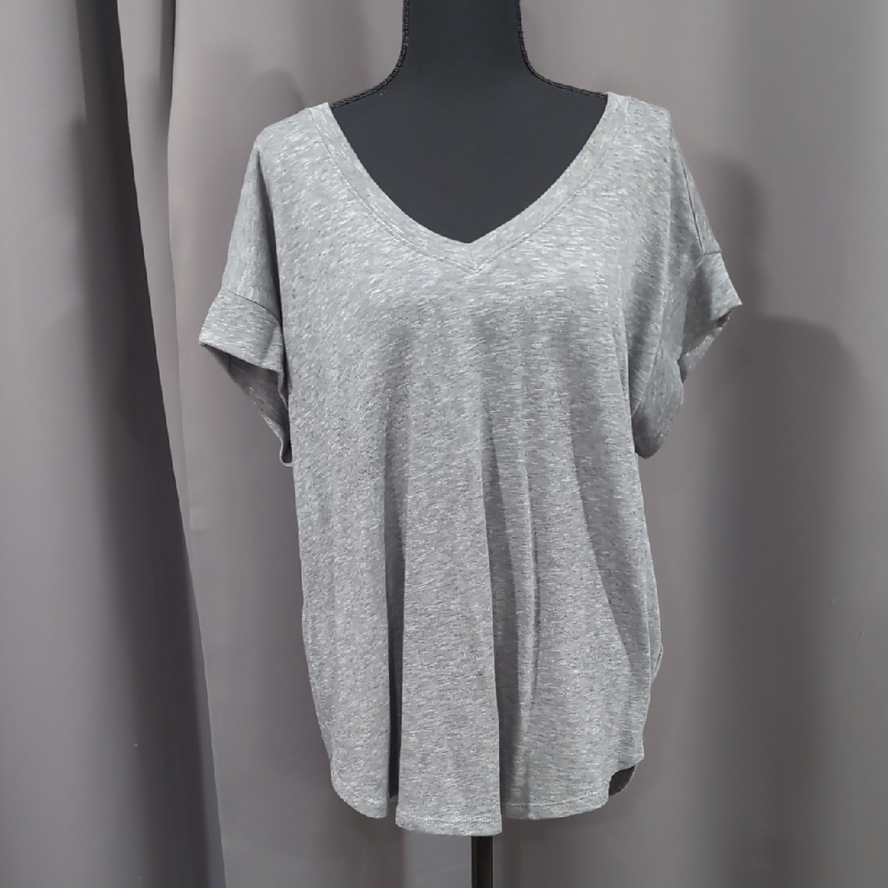 LOFT Heather Gray V-Neck Short Sleeve Tee